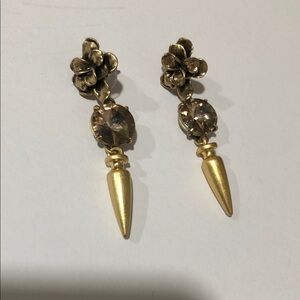 Stella & Dot Cheryl Antiqued Gold Tone Flower and Crystal Drop Earrings